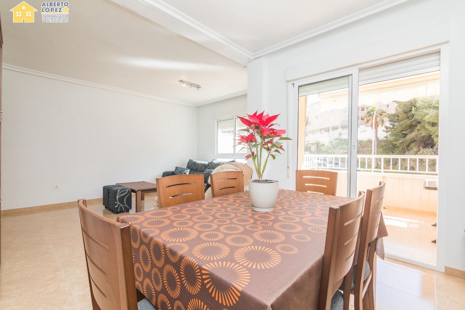 3 bedroom Flat for sale in Santa Pola with pool - € 268,000 (Ref: 9599644)