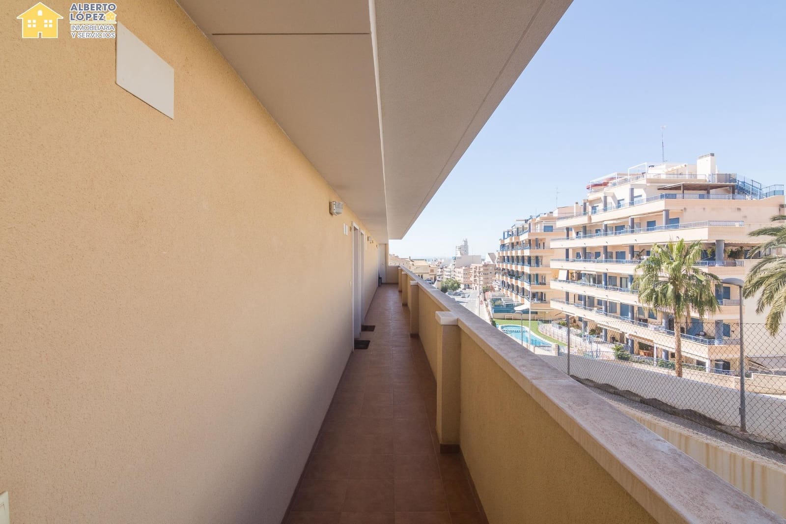 3 bedroom Flat for sale in Santa Pola with pool - € 268,000 (Ref: 9599644)