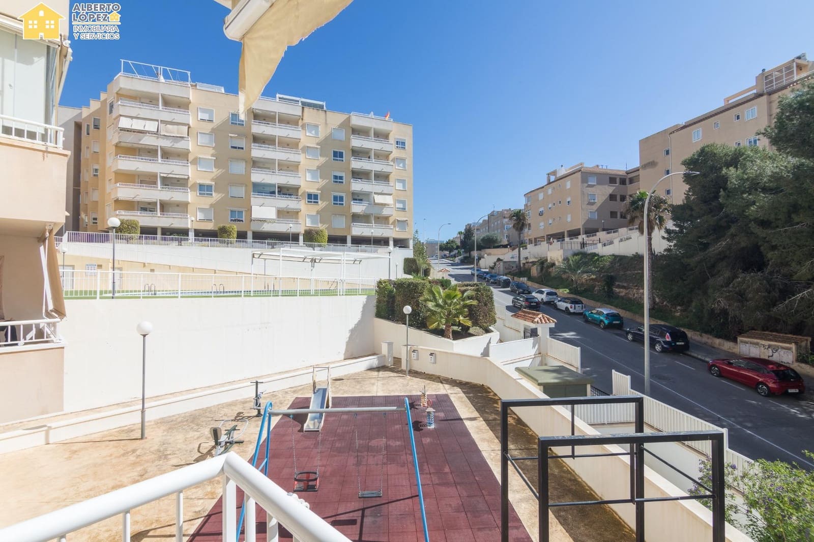 3 bedroom Flat for sale in Santa Pola with pool - € 268,000 (Ref: 9599644)