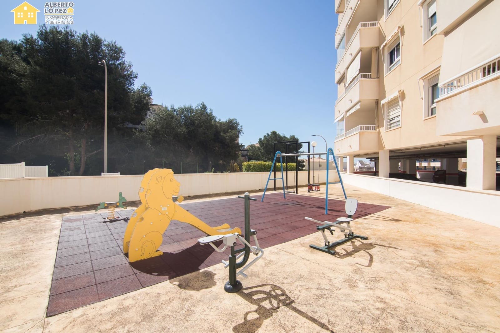 3 bedroom Flat for sale in Santa Pola with pool - € 268,000 (Ref: 9599644)