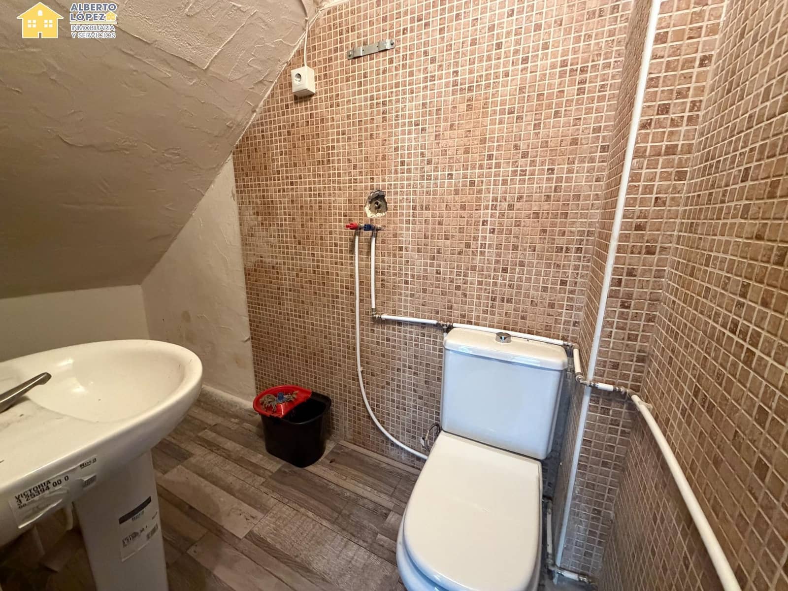 Komercyjne na sprzedaż w Elche / Elx - 96 000 € (Ref: 9625794)