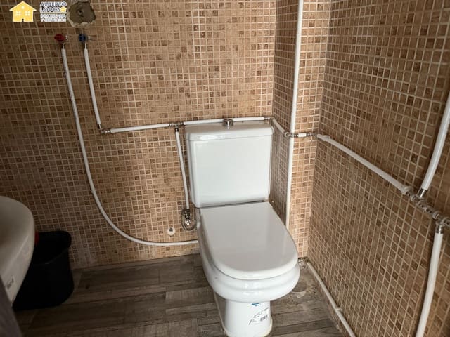 Erhverv til leje i Elche / Elx - € 550 (Ref: 9625794)