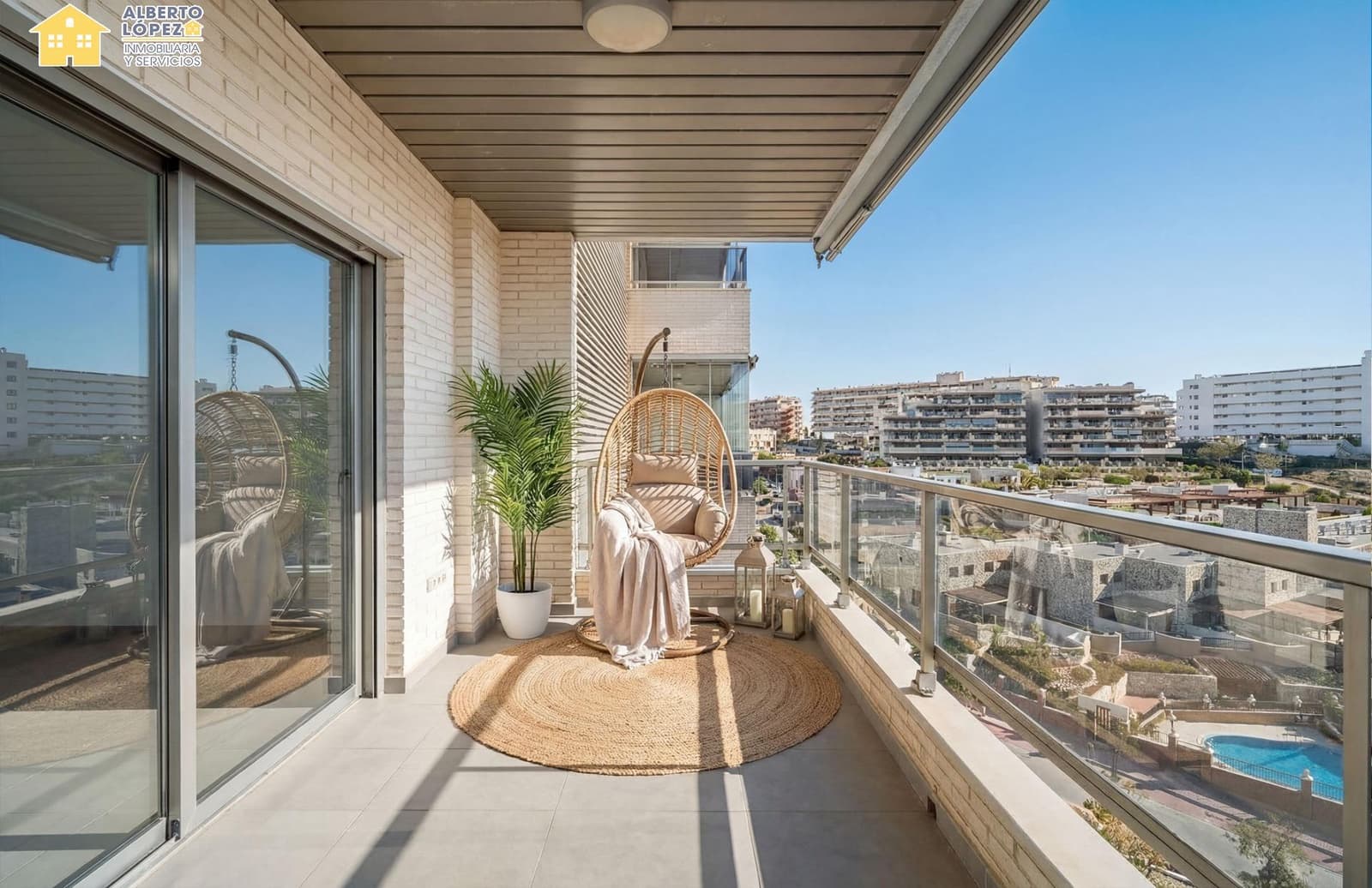 2 Zimmer Penthouse zu verkaufen in Arenales del Sol mit Pool Garage - 465.000 € (Ref: 9637711)