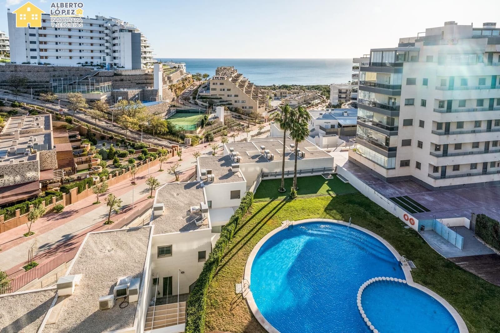 2 Zimmer Penthouse zu verkaufen in Arenales del Sol mit Pool Garage - 465.000 € (Ref: 9637711)