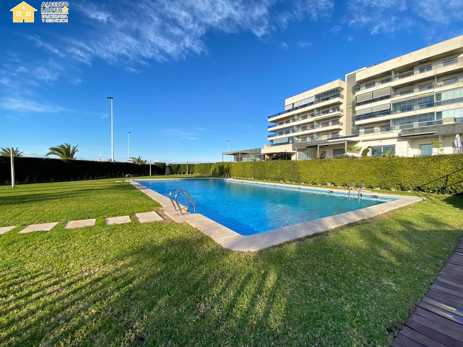 2 Zimmer Penthouse zu verkaufen in Arenales del Sol mit Pool Garage - 465.000 € (Ref: 9637711)