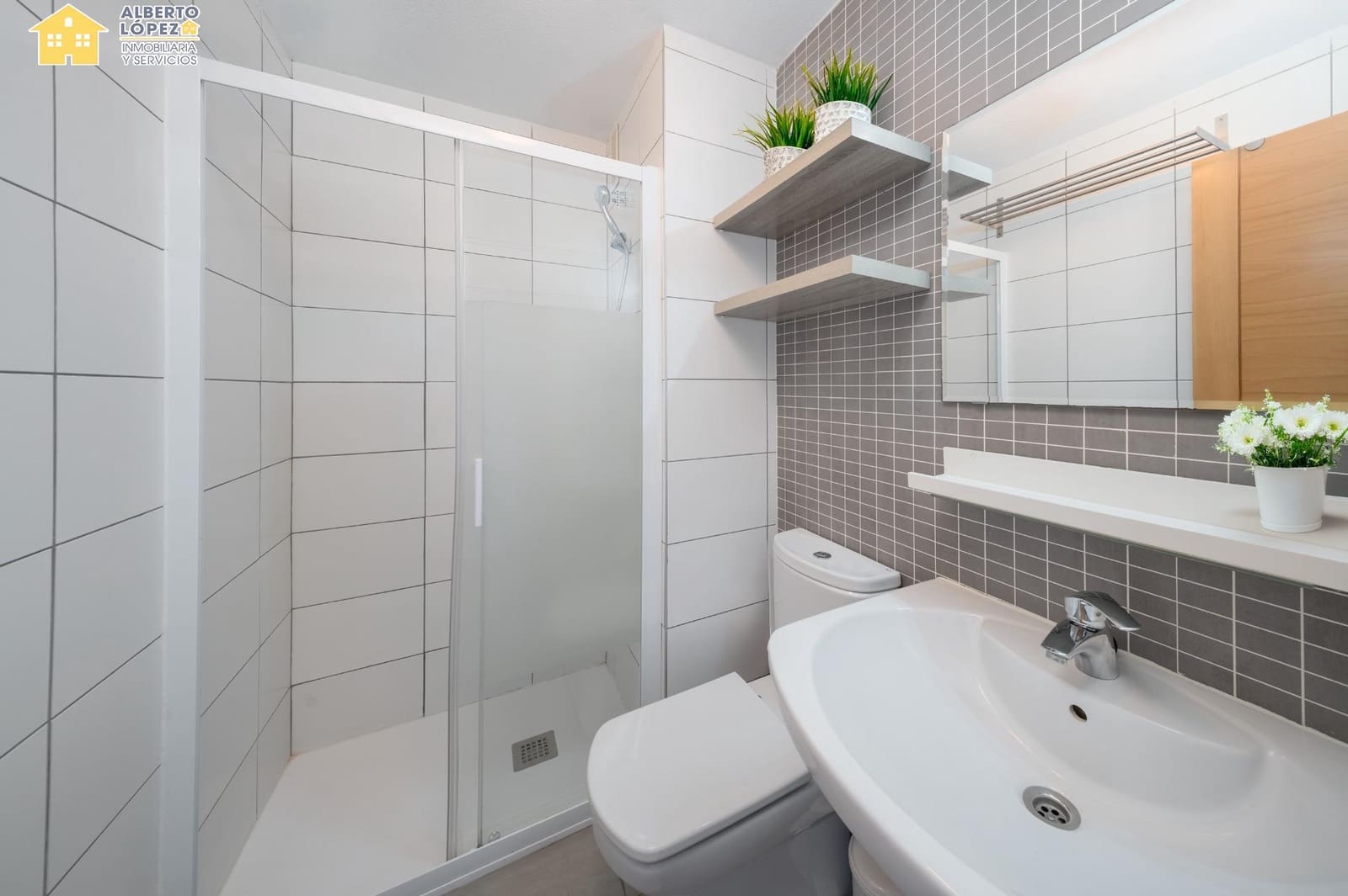 2 soveværelse Penthouse til salg i Arenales del Sol med swimmingpool garage - € 465.000 (Ref: 9637711)