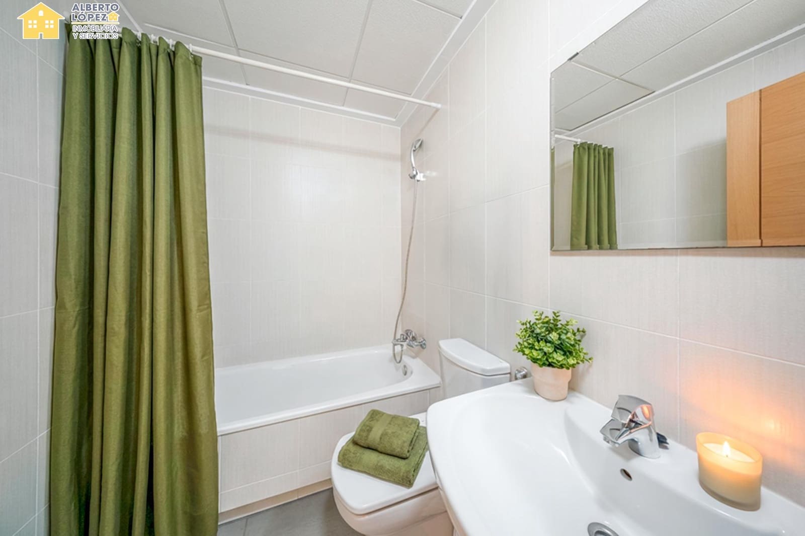 2 soveværelse Penthouse til salg i Arenales del Sol med swimmingpool garage - € 465.000 (Ref: 9637711)