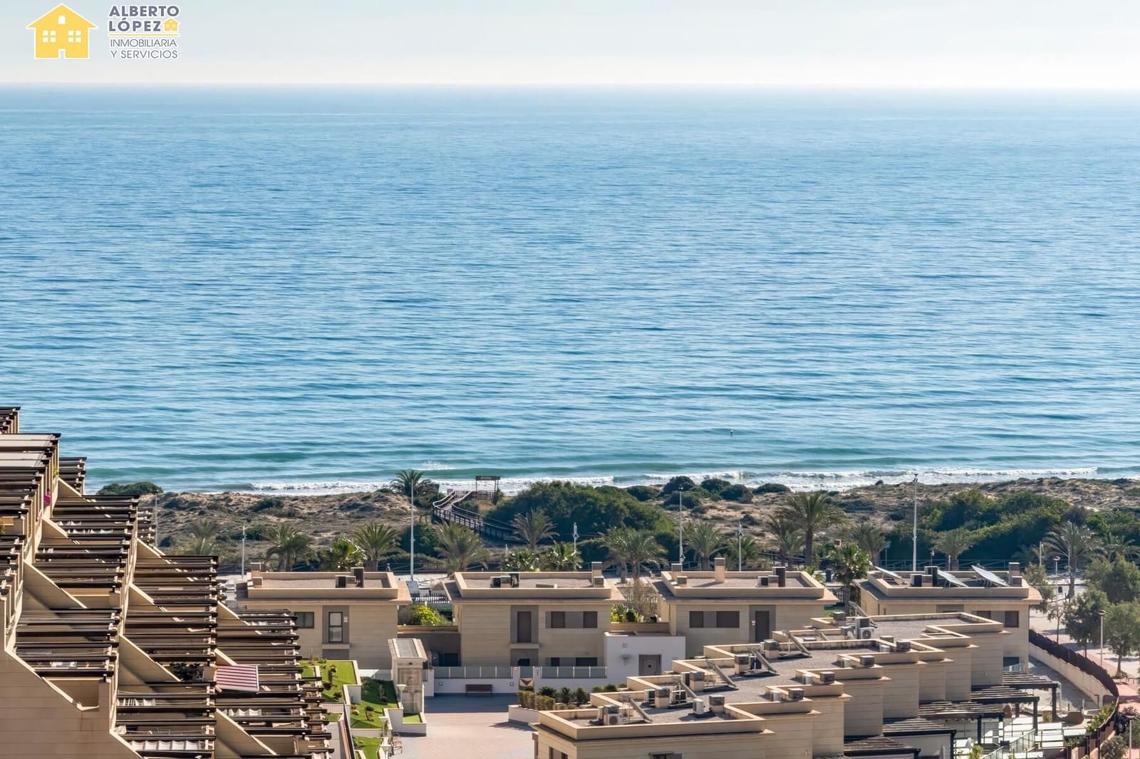 2 soveværelse Penthouse til salg i Arenales del Sol med swimmingpool garage - € 465.000 (Ref: 9637711)