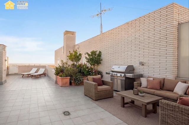 2 soveværelse Penthouse til salg i Arenales del Sol, Elche / Elx med swimmingpool garage - € 465.000 (Ref: 9637711)