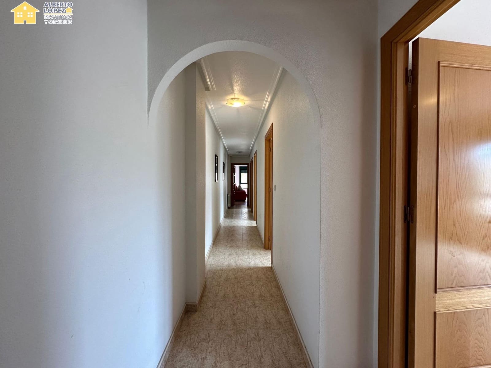 3 bedroom Flat for sale in El Altet with garage - € 195,000 (Ref: 9670772)