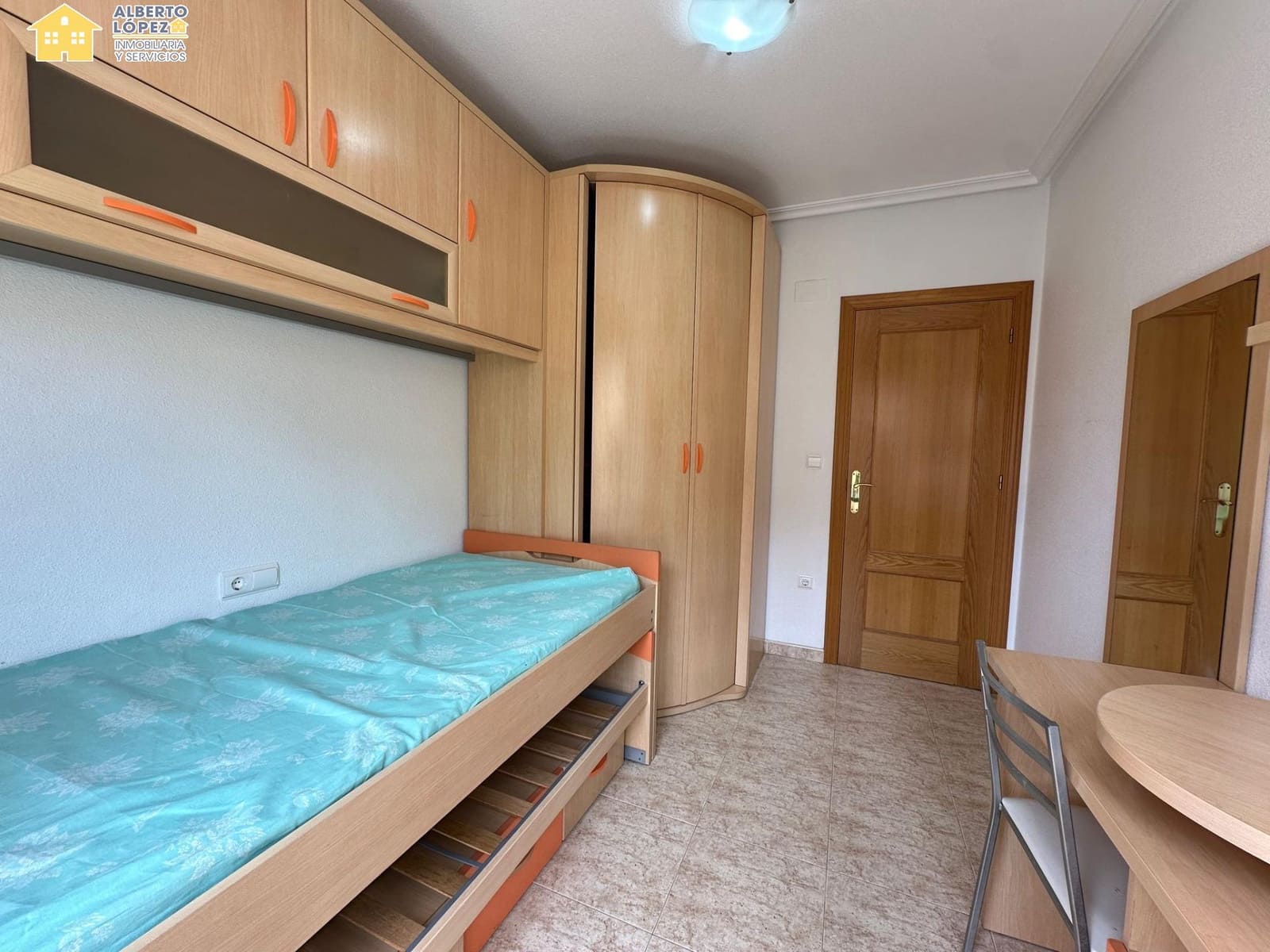 3 bedroom Flat for sale in El Altet with garage - € 195,000 (Ref: 9670772)