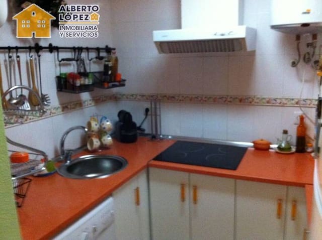 1 bedroom Flat for sale in Urbanova, Alicante / Alacant city with pool - € 200,000 (Ref: 9726749)