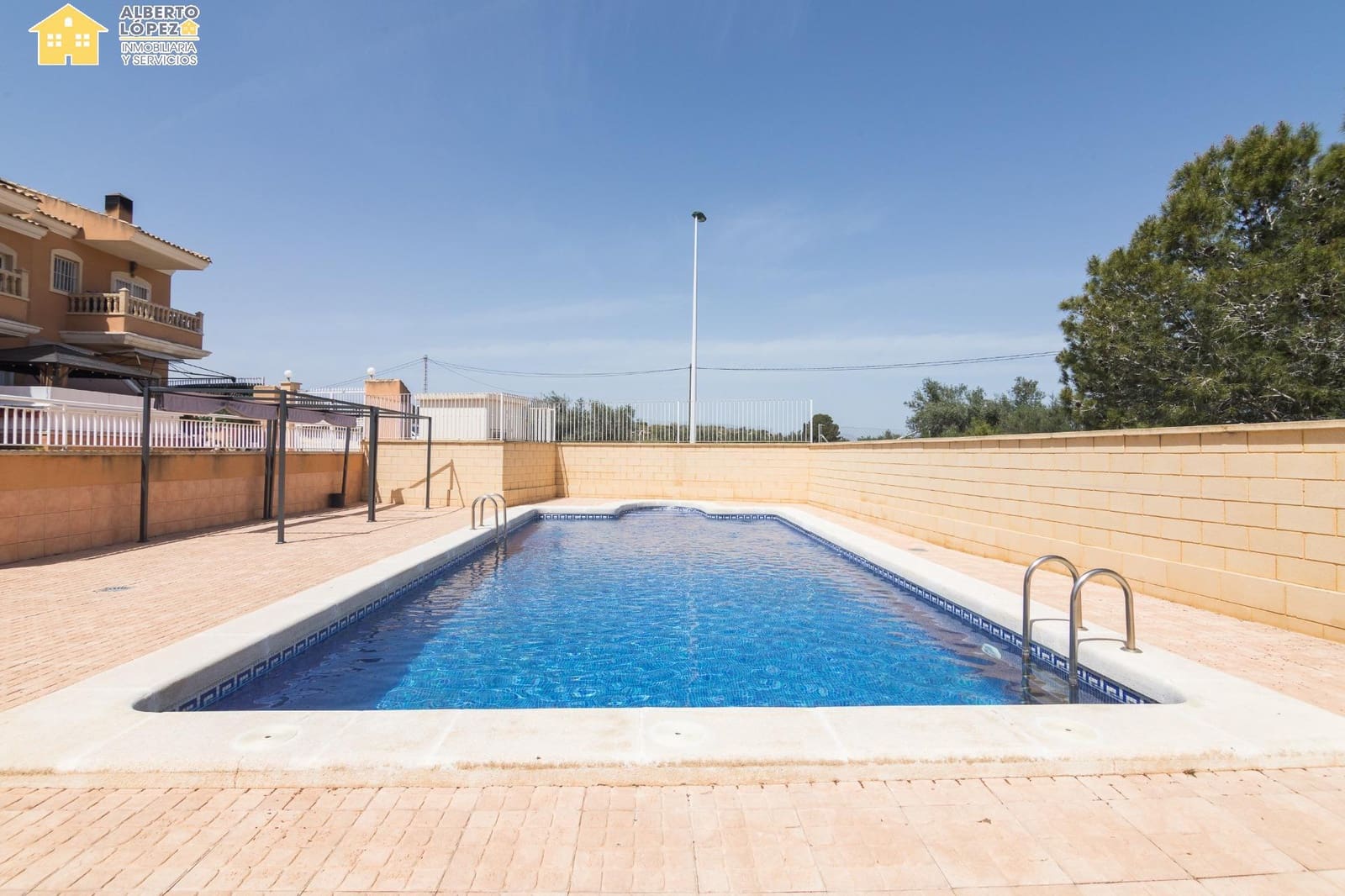 4 sypialnia Dom szeregowy na sprzedaż w El Altet z basenem garażem - 290 000 € (Ref: 9791152)