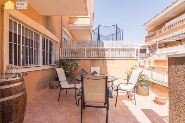 4 sypialnia Dom szeregowy na sprzedaż w El Altet, Elche / Elx z basenem garażem - 290 000 € (Ref: 9791152)