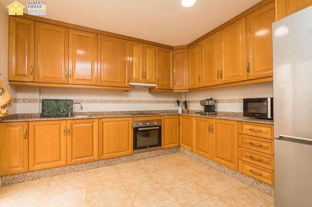 4 sypialnia Dom szeregowy na sprzedaż w El Altet, Elche / Elx z basenem garażem - 290 000 € (Ref: 9791152)