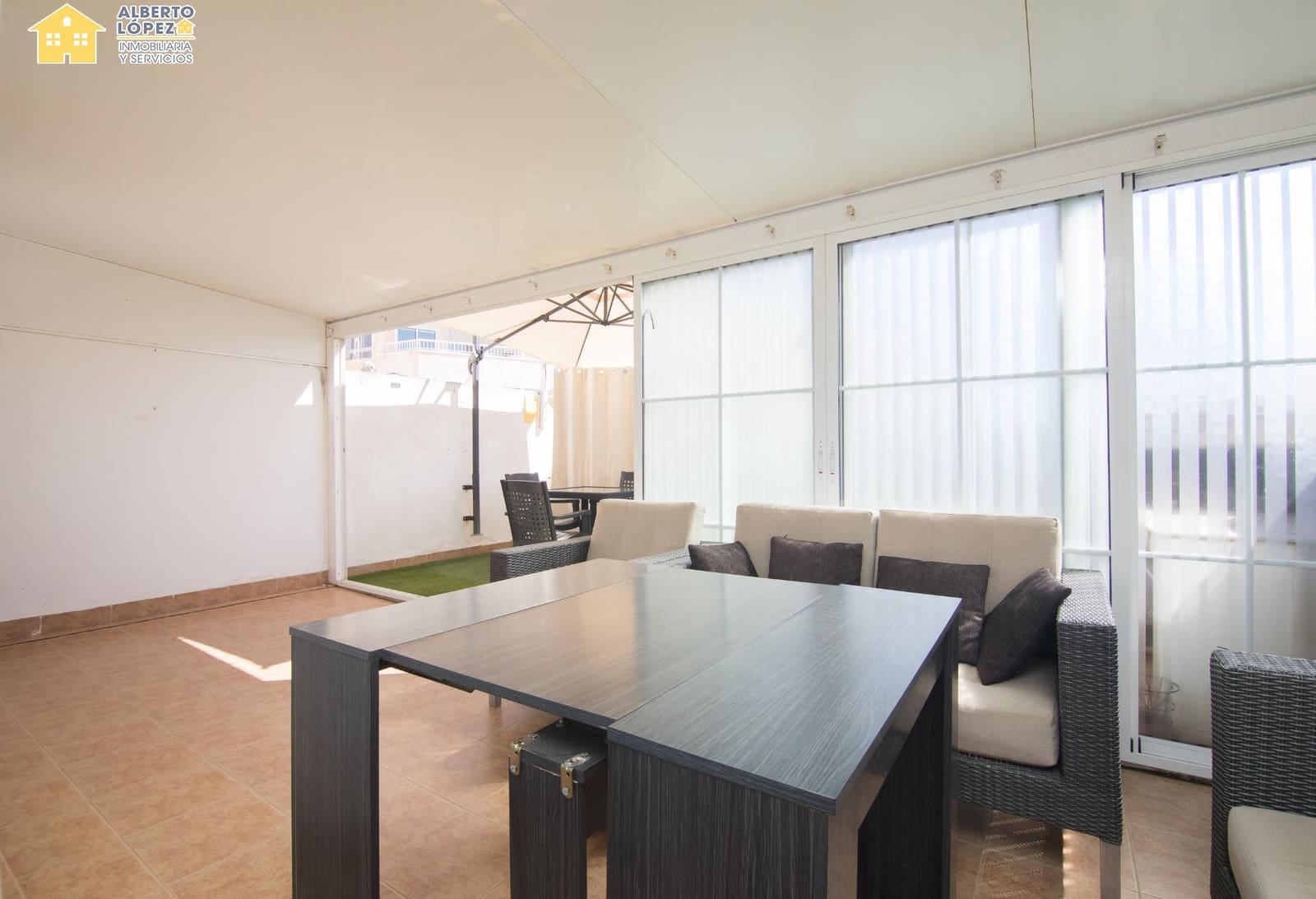 2 Zimmer Penthouse zu verkaufen in Santa Pola mit Pool Garage - 325.000 € (Ref: 9799391)