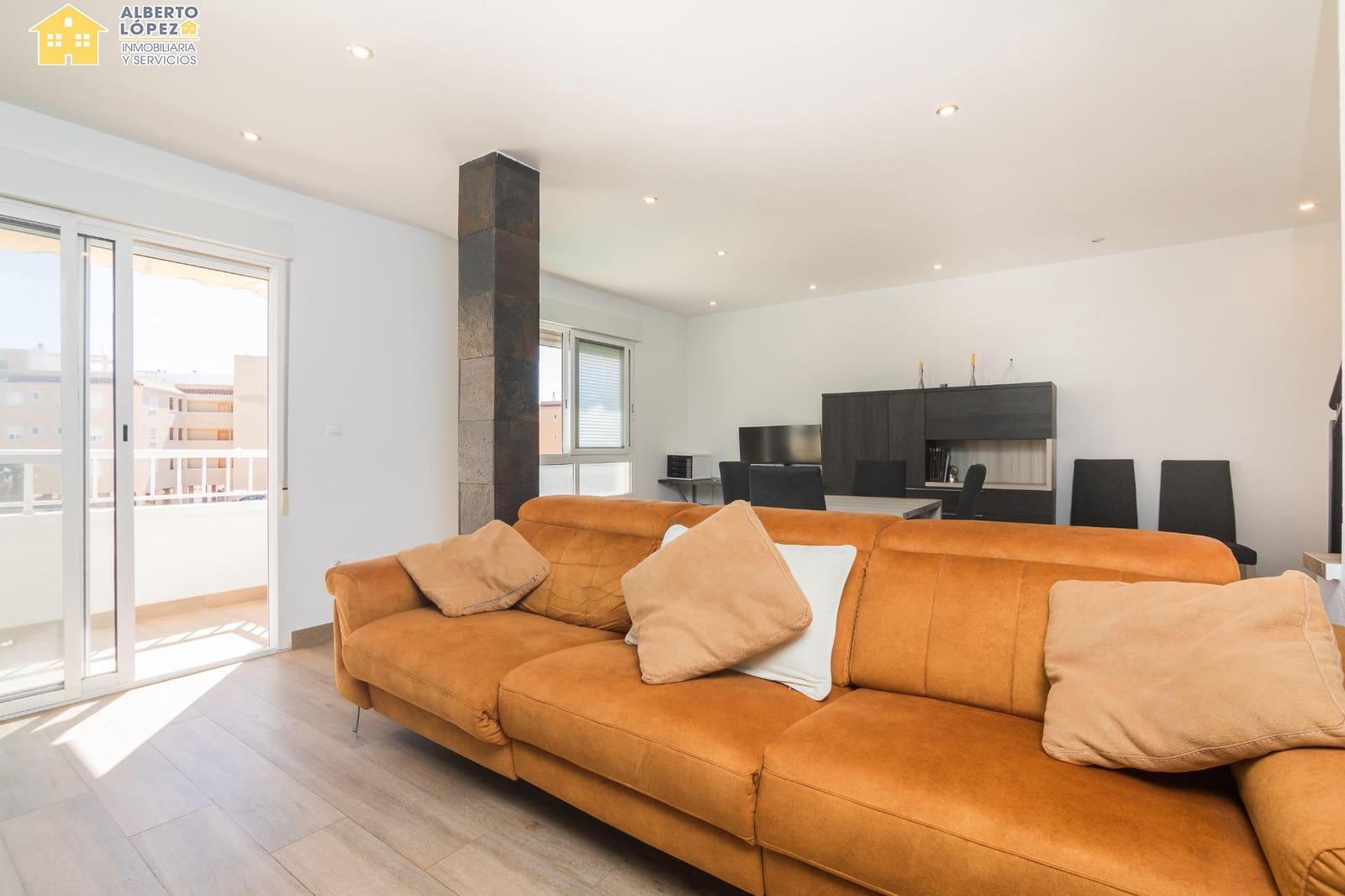 2 Zimmer Penthouse zu verkaufen in Santa Pola mit Pool Garage - 325.000 € (Ref: 9799391)