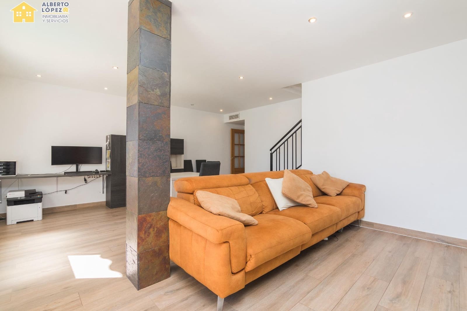 2 Zimmer Penthouse zu verkaufen in Santa Pola mit Pool Garage - 325.000 € (Ref: 9799391)