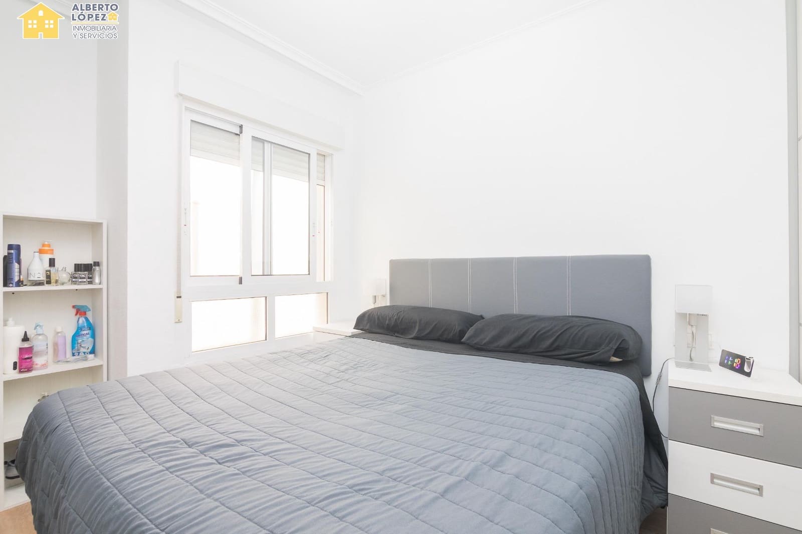 2 Zimmer Penthouse zu verkaufen in Santa Pola mit Pool Garage - 325.000 € (Ref: 9799391)