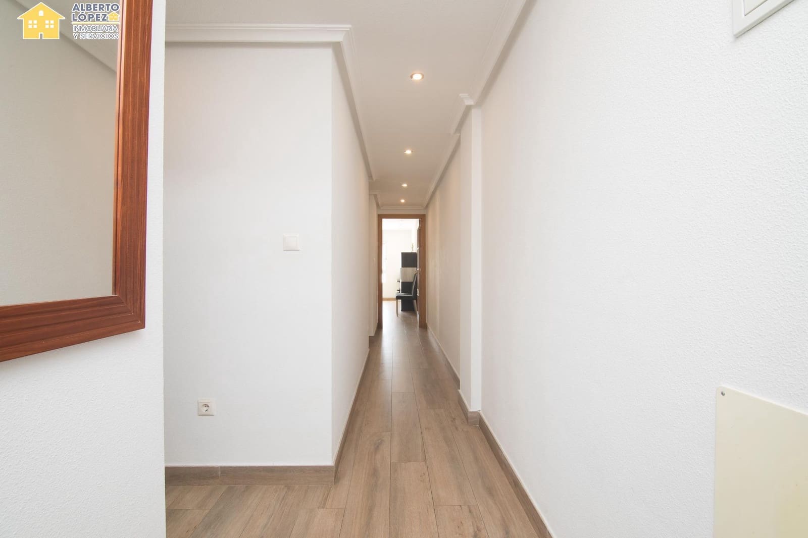 2 Zimmer Penthouse zu verkaufen in Santa Pola mit Pool Garage - 325.000 € (Ref: 9799391)