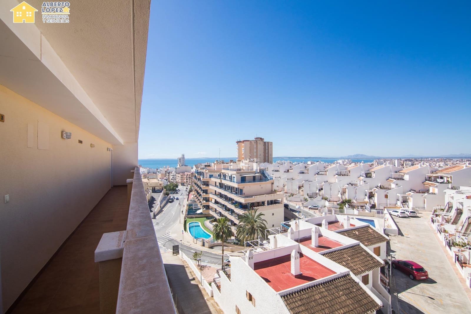 2 Zimmer Penthouse zu verkaufen in Santa Pola mit Pool Garage - 325.000 € (Ref: 9799391)