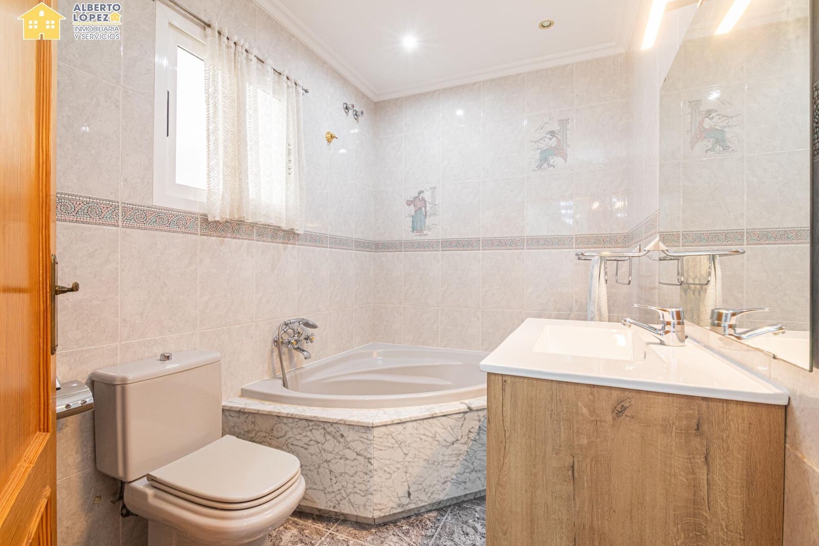 3 bedroom Flat for sale in El Altet - € 182,000 (Ref: 9846522)