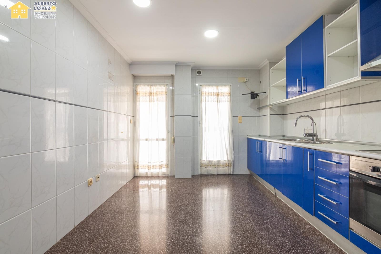3 bedroom Flat for sale in El Altet - € 182,000 (Ref: 9846522)