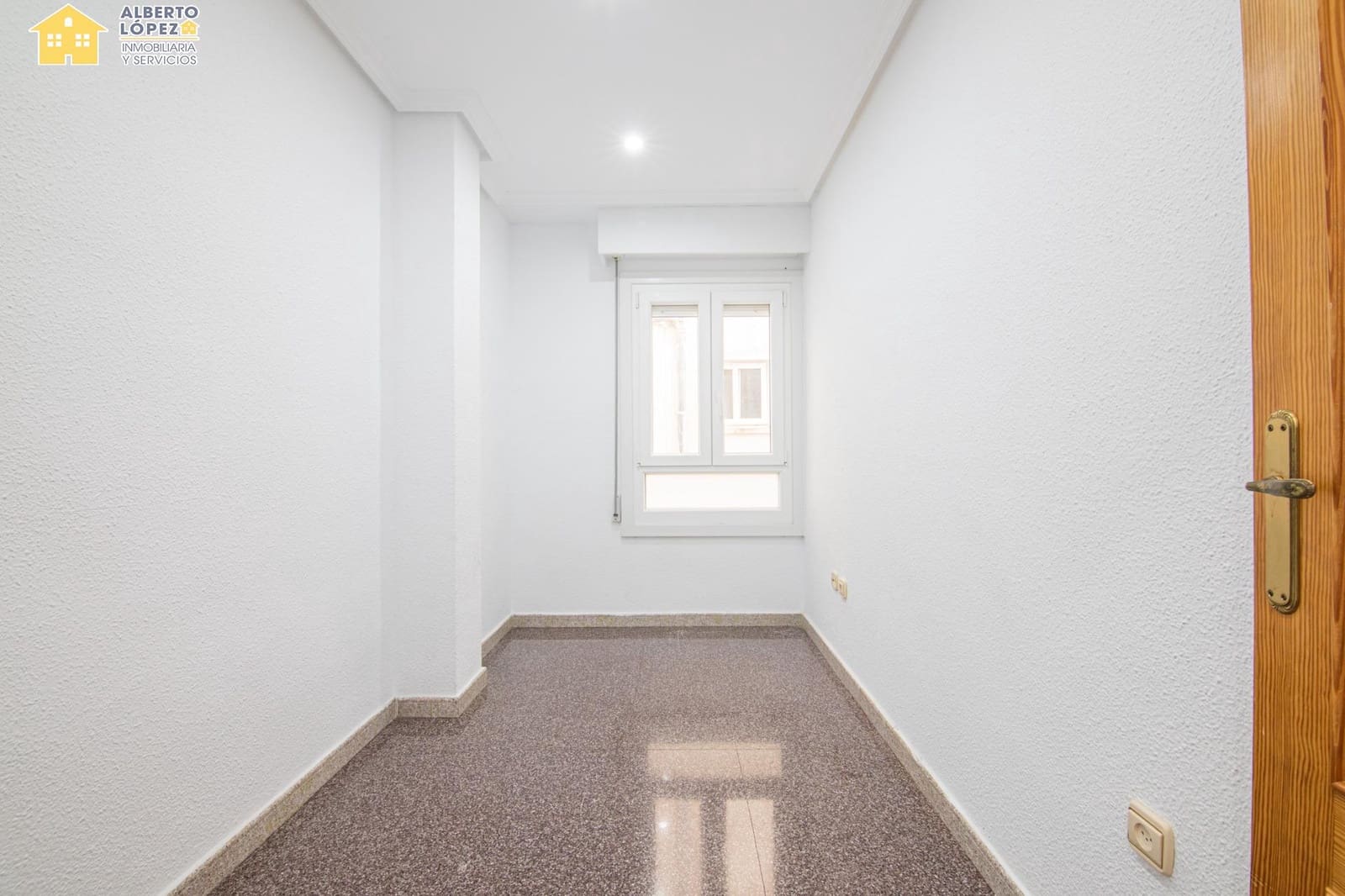 3 bedroom Flat for sale in El Altet - € 182,000 (Ref: 9846522)