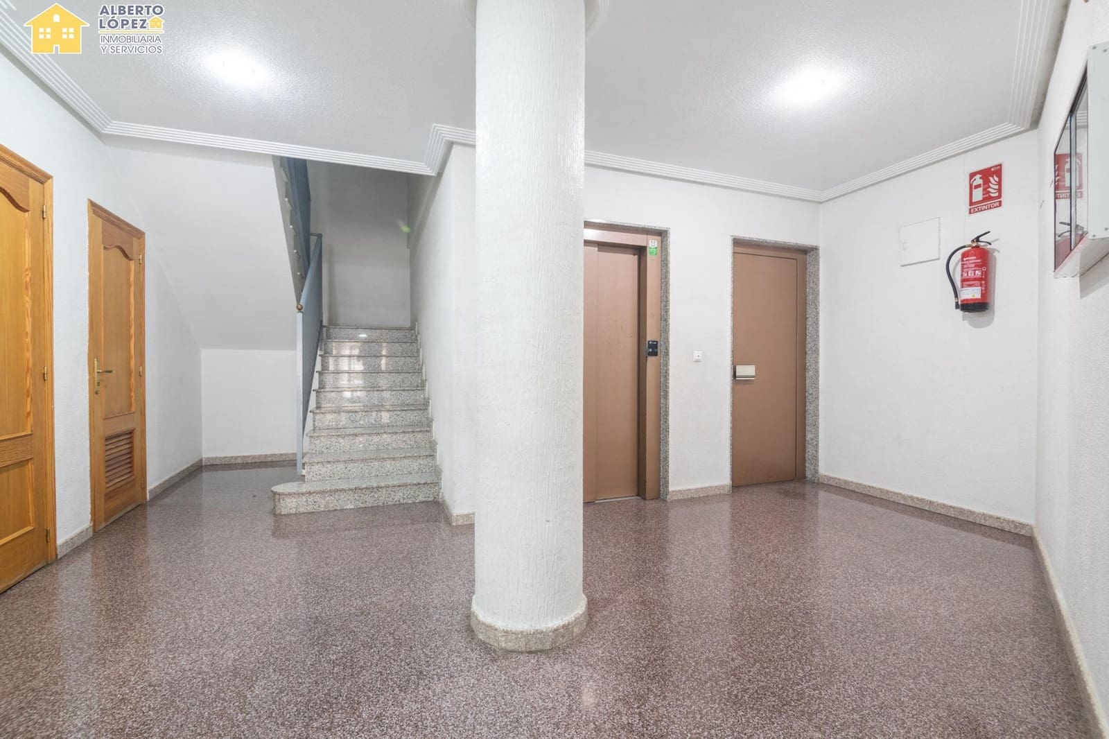 3 bedroom Flat for sale in El Altet - € 182,000 (Ref: 9846522)