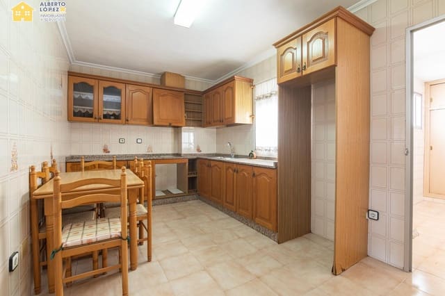 3 soveværelse Lejlighed til salg i El Altet, Elche / Elx - € 180.500 (Ref: 9851872)