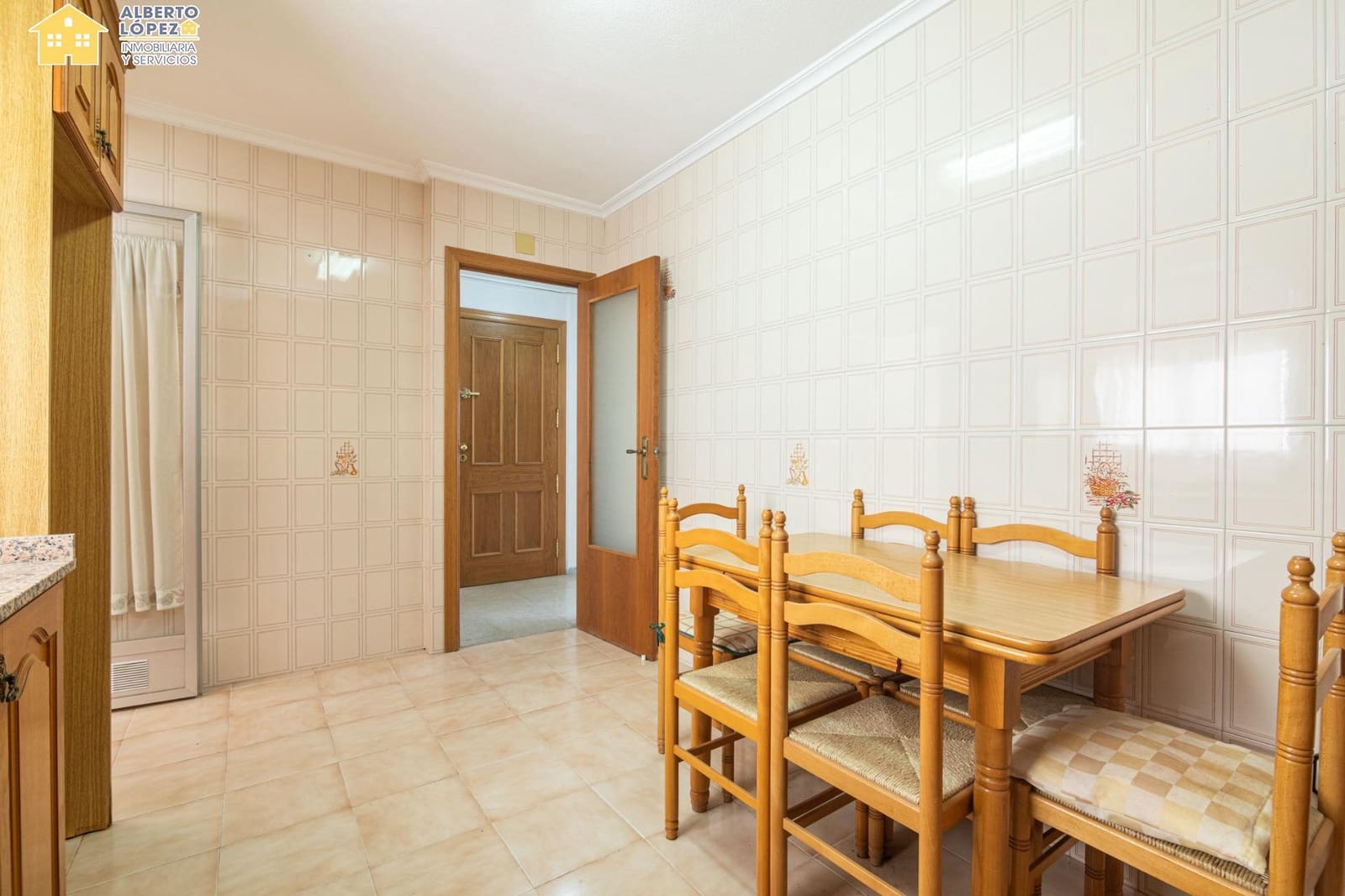 3 bedroom Apartment for sale in El Altet - € 180,500 (Ref: 9851872)