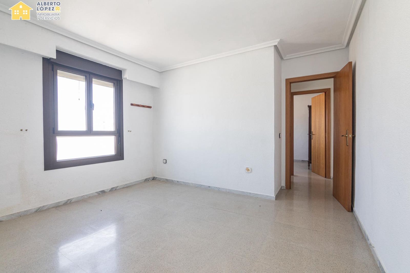 3 bedroom Apartment for sale in El Altet - € 180,500 (Ref: 9851872)