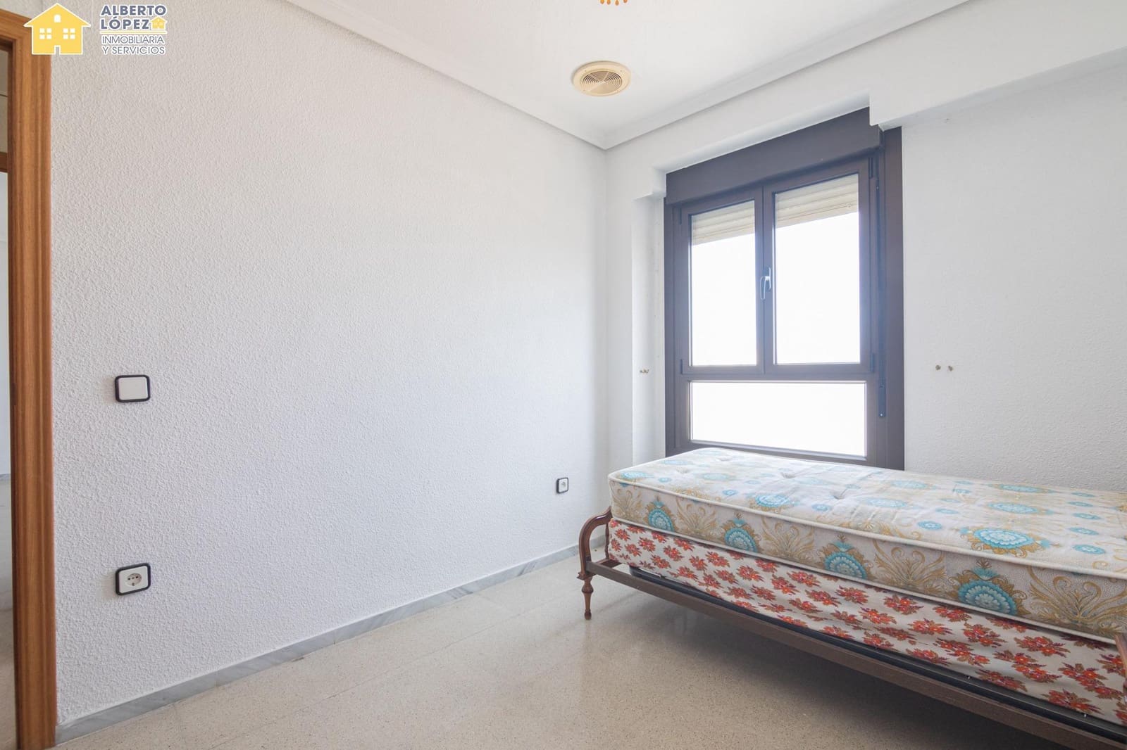 3 bedroom Apartment for sale in El Altet - € 180,500 (Ref: 9851872)