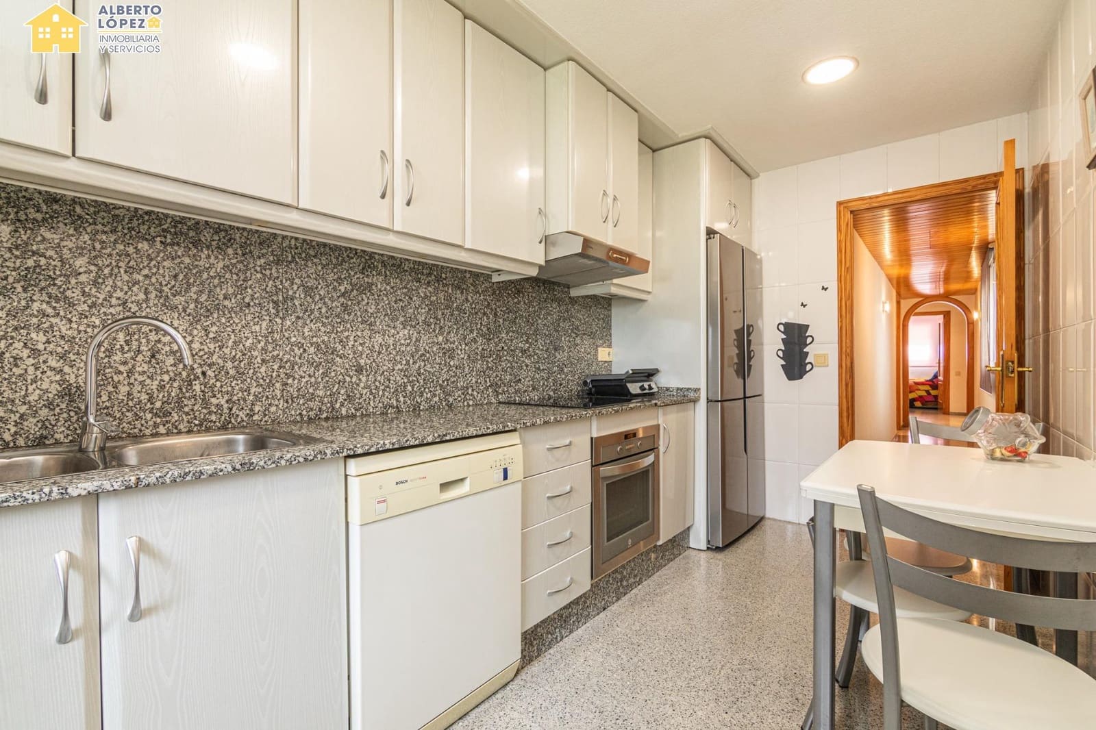 3 soverom Leilighet til salgs i Elche / Elx med garasje - € 196 500 (Ref: 9916970)