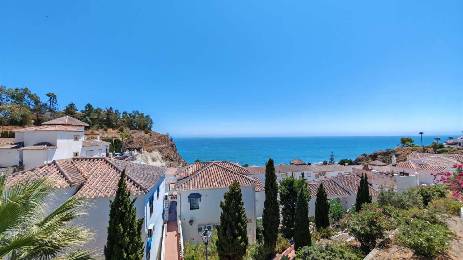3 bedroom Terraced Villa for sale in Torrox with pool - € 399,000 (Ref: 10031564)