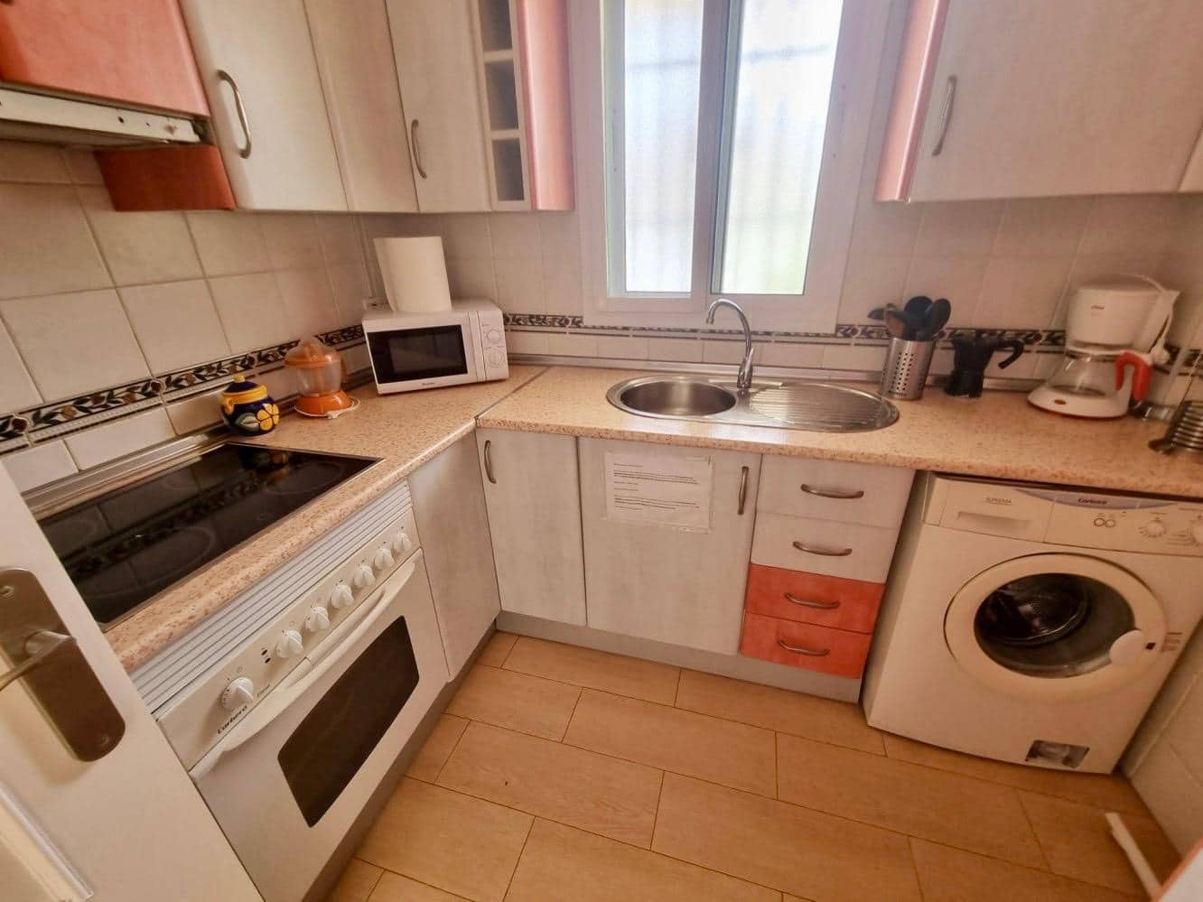 1 Zimmer Apartment zu verkaufen in Nerja mit Pool - 230.000 € (Ref: 10054817)