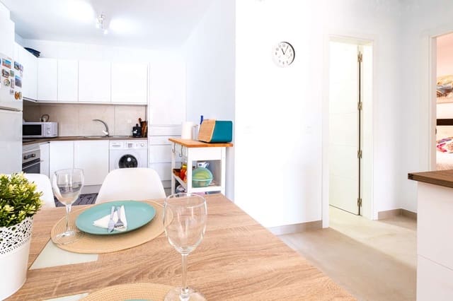 2 sovrum Lägenhet till salu i Nerja med pool - 365 000 € (Ref: 10097495)