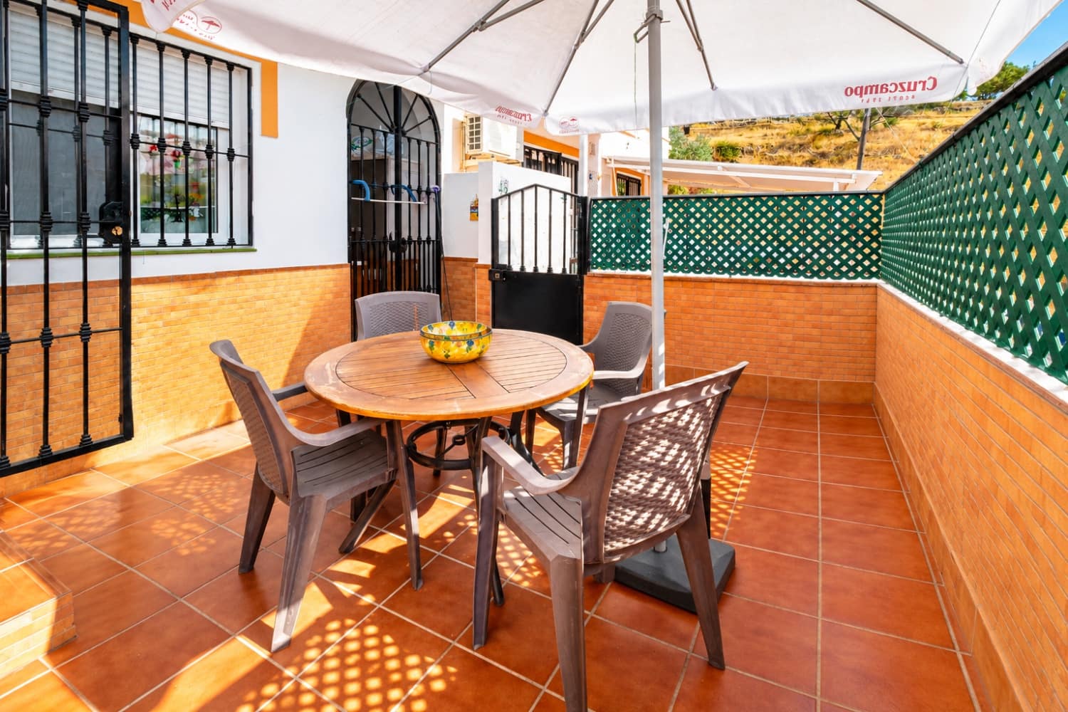 2 sovrum Lägenhet till salu i Nerja med pool - 365 000 € (Ref: 10097495)
