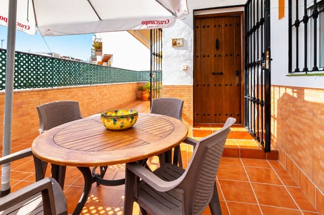 2 sovrum Lägenhet till salu i Nerja med pool - 365 000 € (Ref: 10097495)