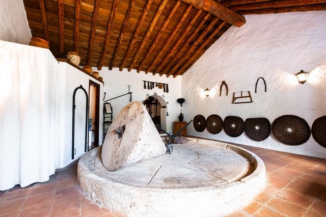 1 Zimmer Finca/Landgut zu verkaufen in Nerja - 415.000 € (Ref: 10101868)