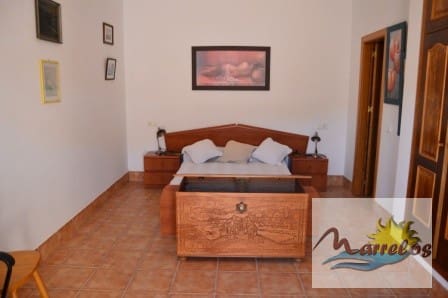 5 camera da letto Villetta Bifamiliare in vendita in Nerja con piscina - 550.000 € (Rif: 2422499)