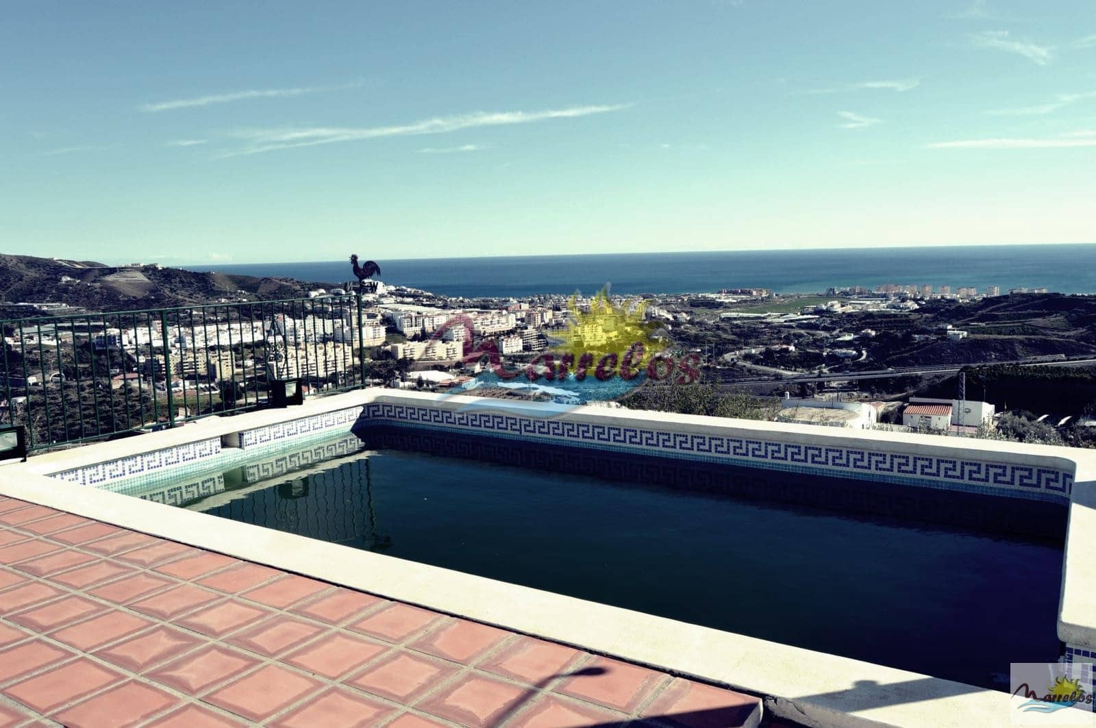 4 soveværelse Villa til salg i Torrox med swimmingpool garage - € 550.000 (Ref: 3285295)