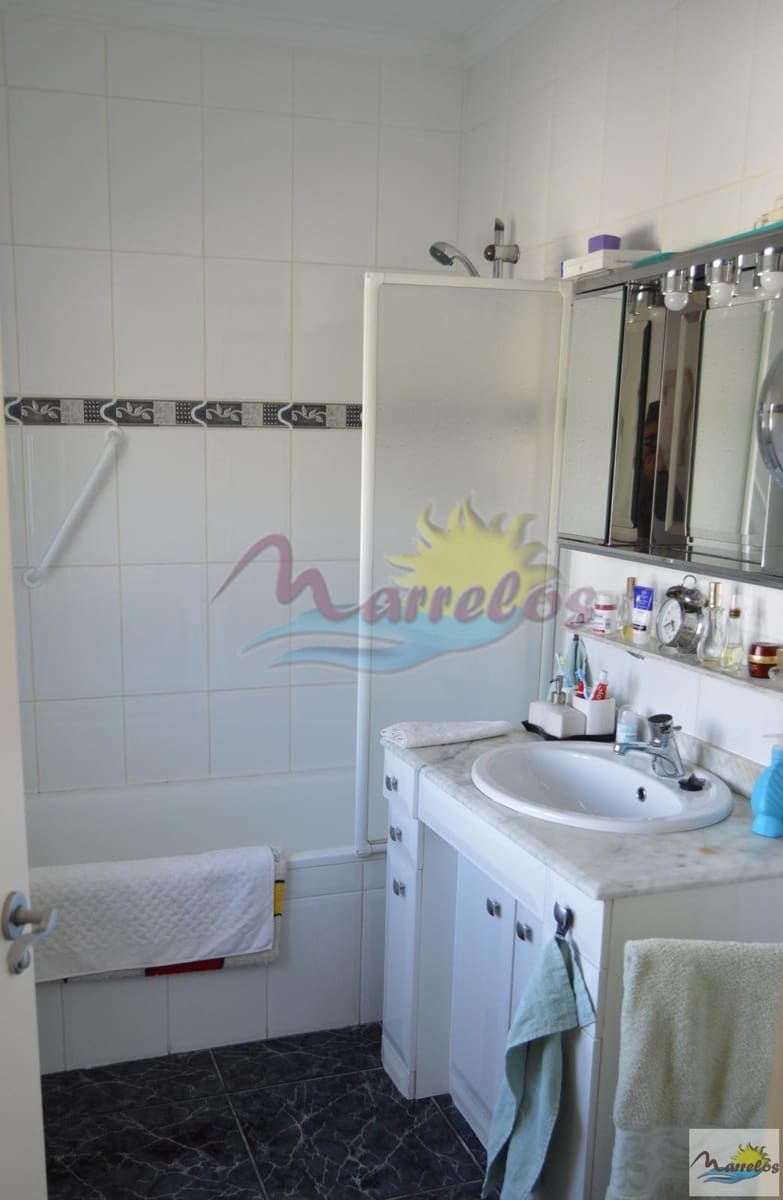 4 soveværelse Villa til salg i Torrox med swimmingpool garage - € 550.000 (Ref: 3285295)