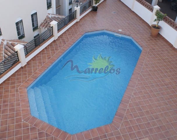 3 soveværelse Rækkehus til salg i Nerja med swimmingpool - € 499.500 (Ref: 3285299)