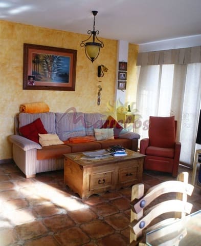 3 soveværelse Rækkehus til salg i Nerja med swimmingpool - € 499.500 (Ref: 3285299)