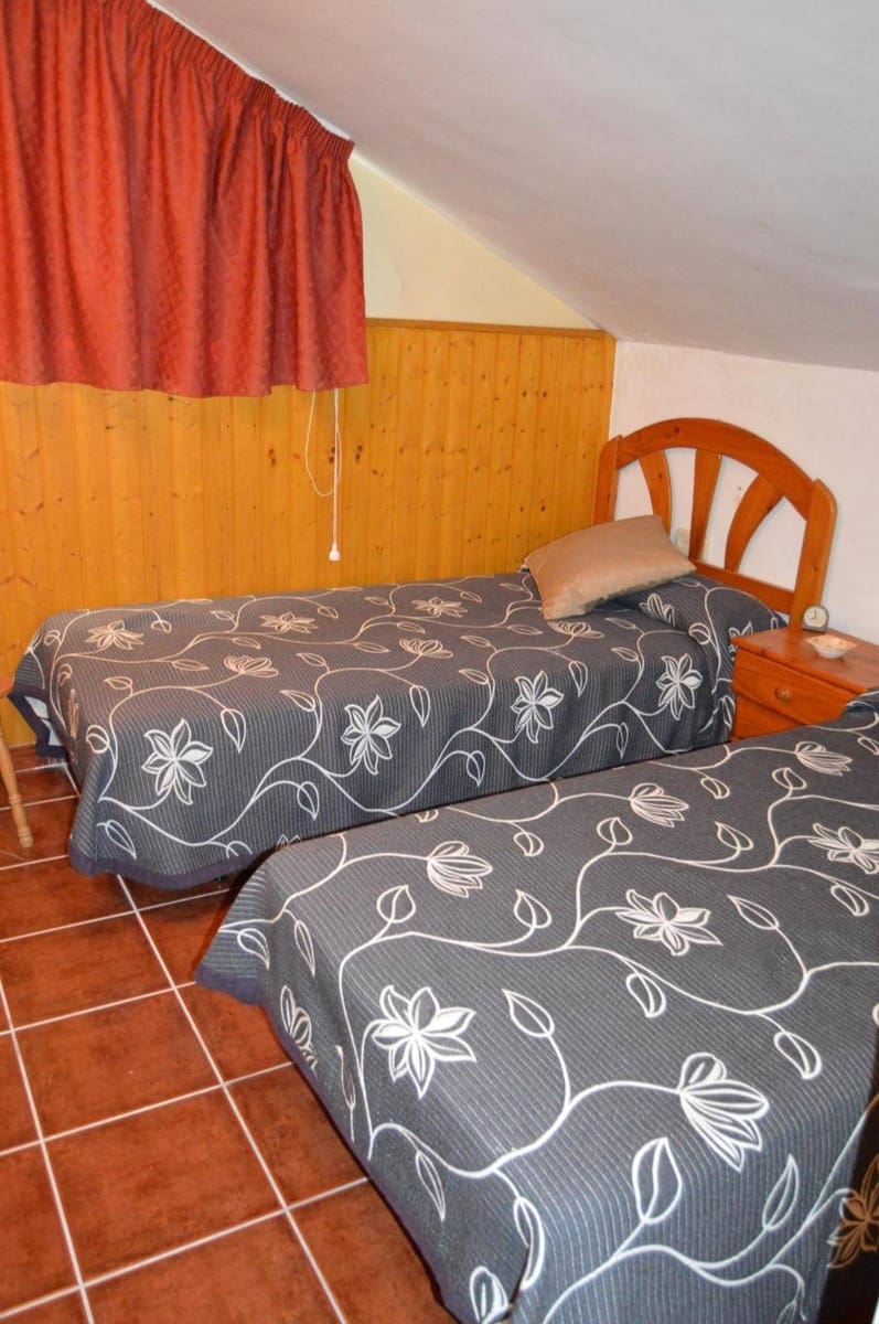 6 makuuhuone Huvila myytävänä paikassa Nerja mukana uima-altaan - 580 000 € (Ref: 3681806)