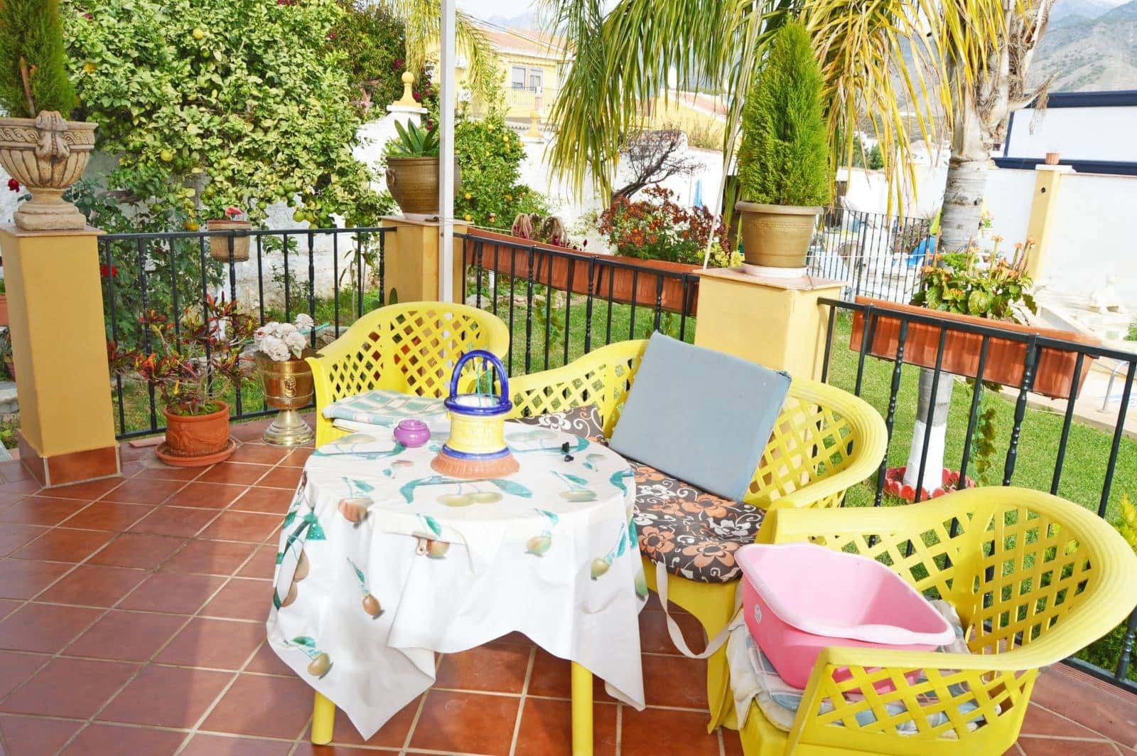 6 makuuhuone Huvila myytävänä paikassa Nerja mukana uima-altaan - 580 000 € (Ref: 3681806)