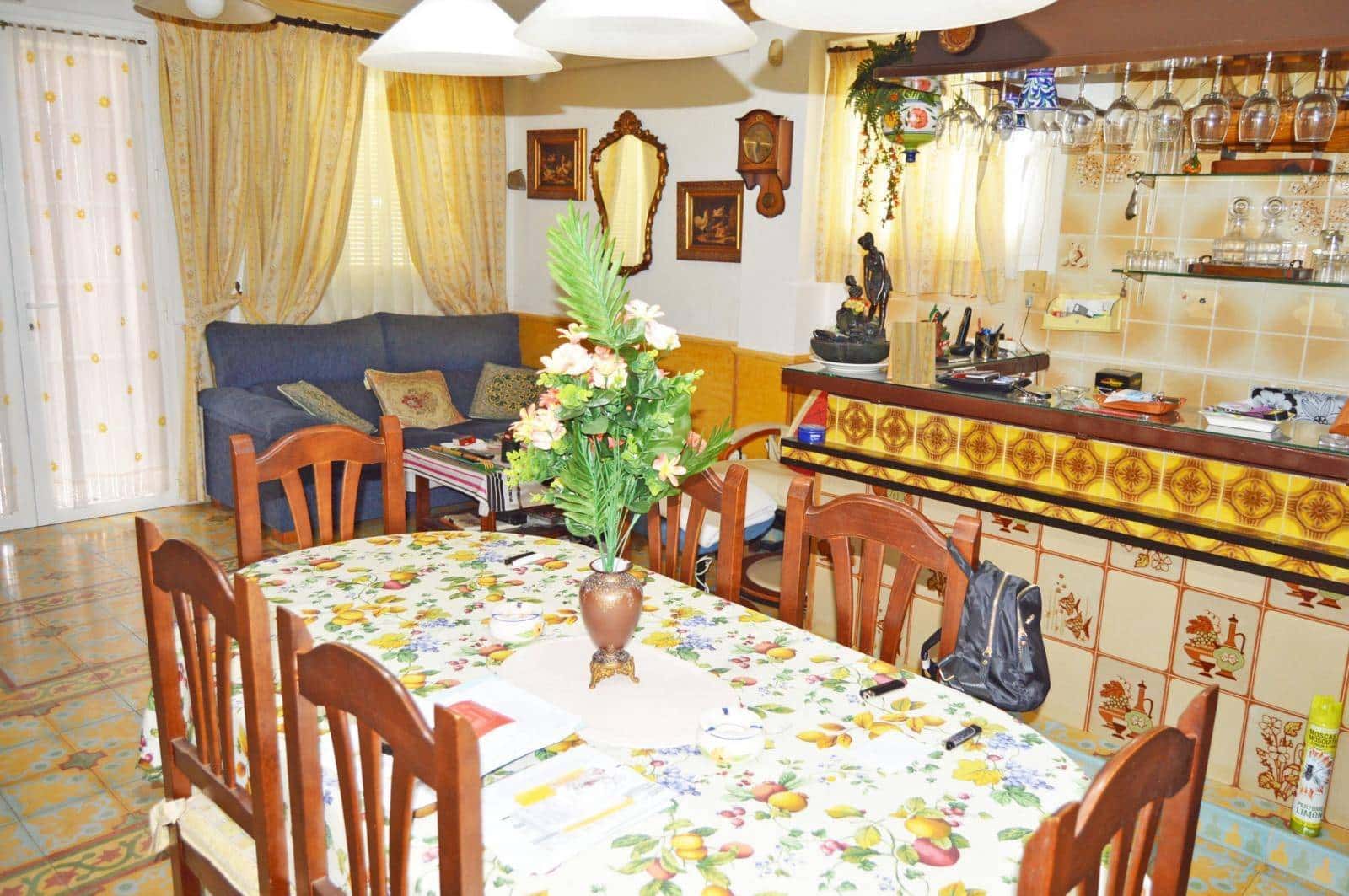 6 makuuhuone Huvila myytävänä paikassa Nerja mukana uima-altaan - 580 000 € (Ref: 3681806)