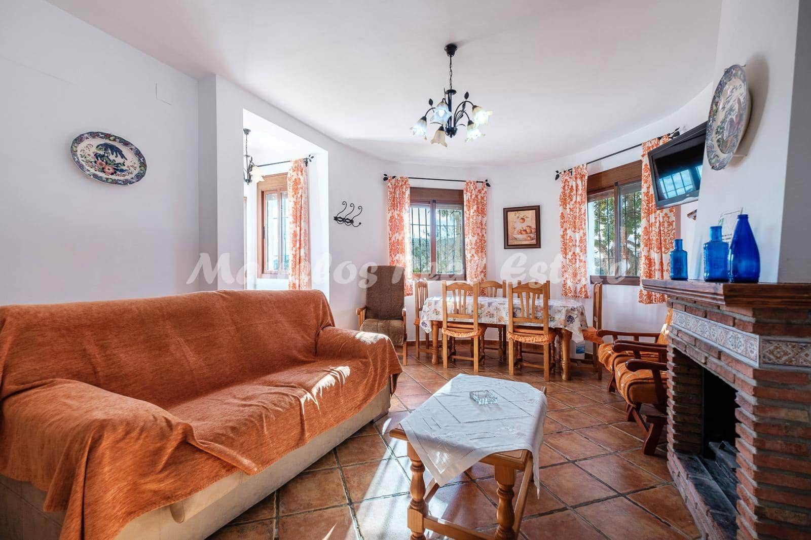 3 soveværelse Byhus til salg i Comares med swimmingpool - € 262.000 (Ref: 5890168)