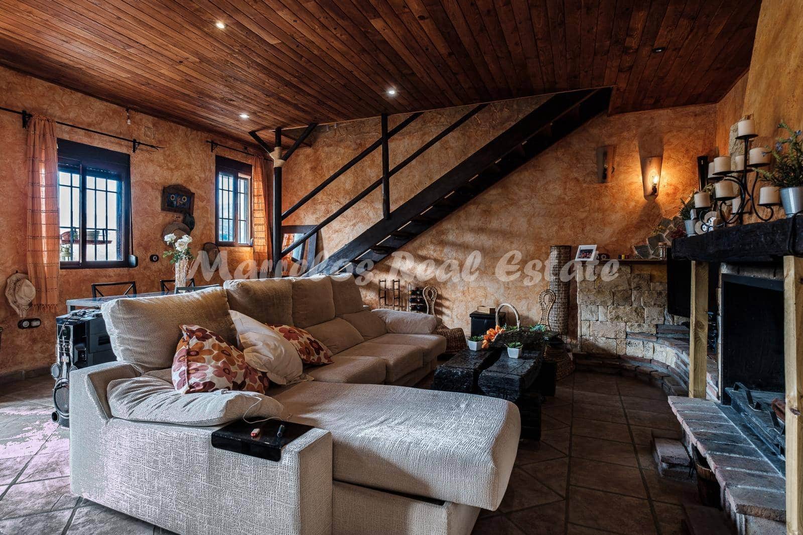 3 soveværelse Byhus til salg i Riogordo med swimmingpool - € 650.000 (Ref: 5974818)